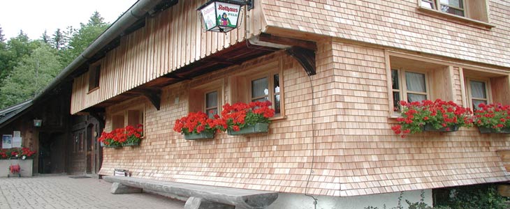 Façade en tuile en bois ou bardeaux